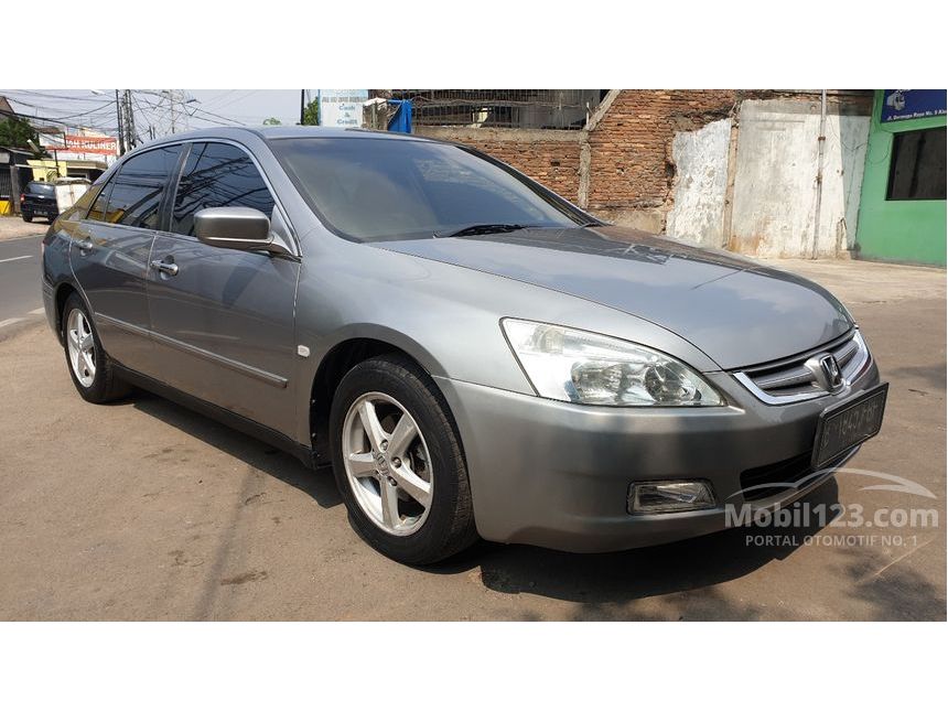 Jual Mobil Honda Accord 2004 Vti L 2 4 Di Dki Jakarta Automatic Sedan Abu Abu Rp 73 000 000 6325497 Mobil123 Com