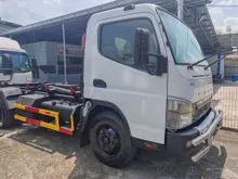 Mitsubishi Fuso canter 3.9 Lorry Disel Hijau Register 2018