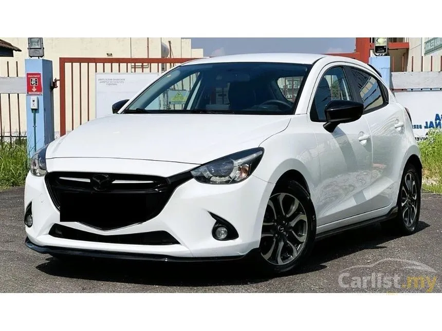 2017 Mazda 2 SKYACTIV-G (LED Headlight with DRL) Hatchback