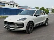 2023 Porsche Macan T 2.0 SPORT CHRONO PCKG (SPORT EXHAUST)(GRED 5A)