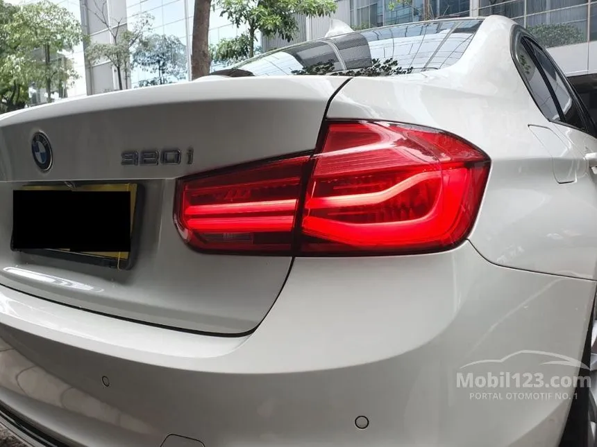 2018 BMW 330i M Sport Sedan