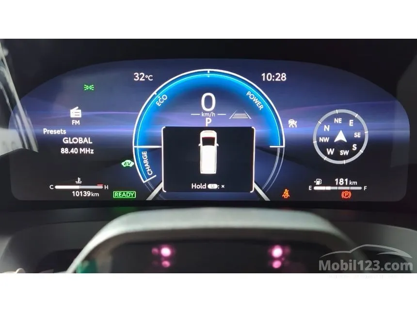 2024 Toyota Alphard HEV Modelista MPV