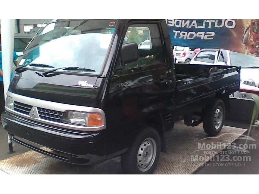 Jual Mobil  Mitsubishi  Colt T120SS  2021 Standard 1 5 di 