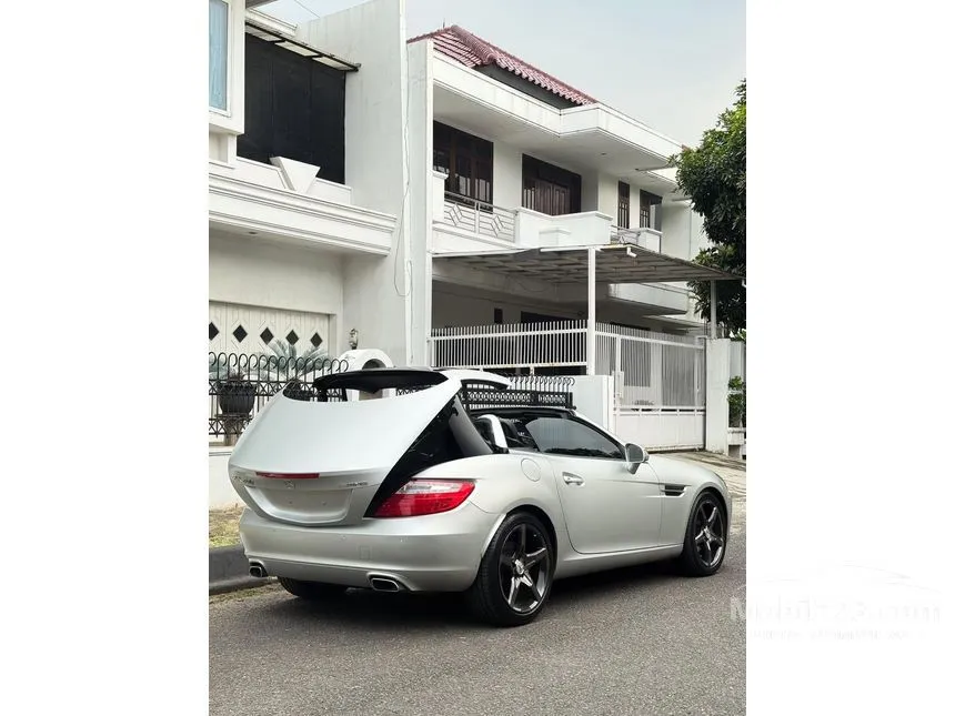 2012 Mercedes-Benz SLK200 BlueEFFICIENCY Convertible