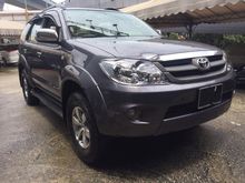 2005 Toyota Fortuner 2.7 V ONE CAREFUL OWNER, LEATHER SEAT