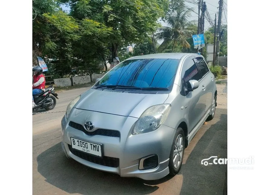 2013 Toyota Yaris E Hatchback