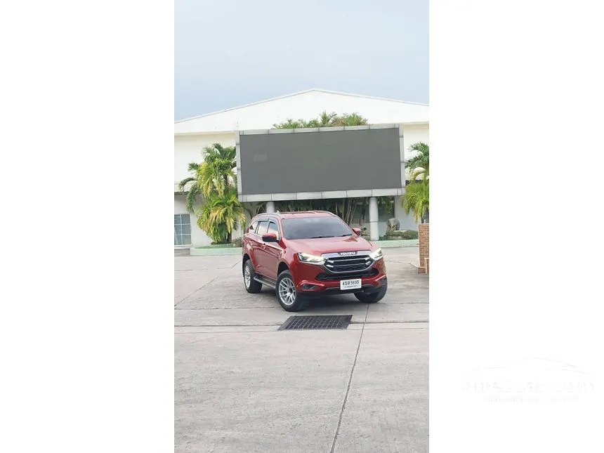2023 Isuzu MU-X Elegant SUV