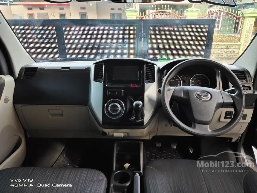 2020 Daihatsu Gran Max Mini Bus D PS Van