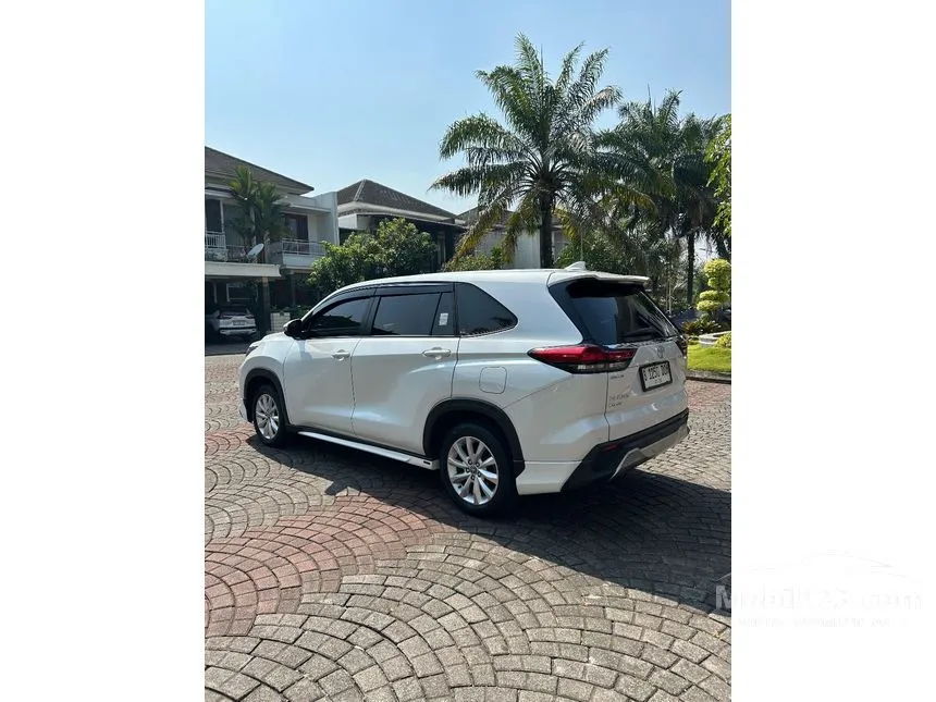 2023 Toyota Kijang Innova Zenix V (Premium Color) MPV