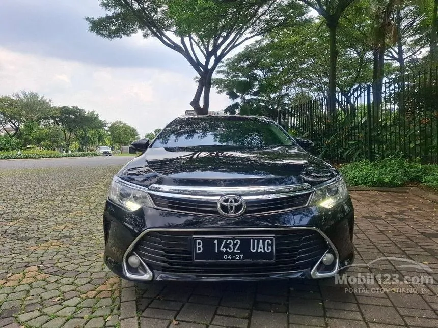 Jual Mobil Toyota Camry 2017 V 2.5 di DKI Jakarta Automatic Sedan Hitam Rp 283.800.000