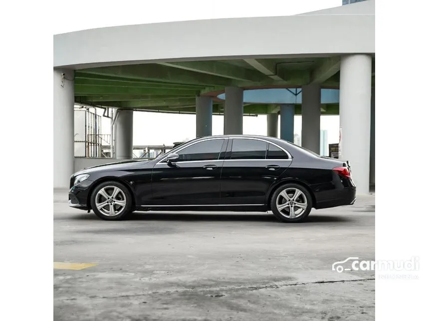 2017 Mercedes-Benz E250 Avantgarde CKD Sedan