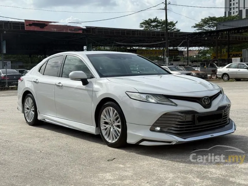 2019 Toyota Camry V Sedan