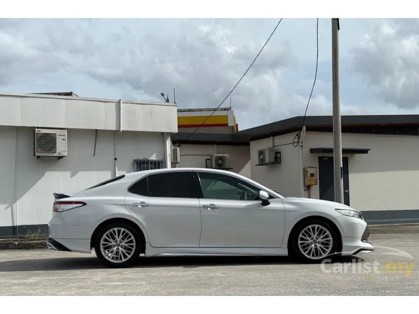 2019 Toyota Camry V Sedan