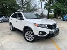 KIA SORENTO XM 2.4 AUTO 2013 GOOD CONDITION CARKING GENUINE YEAR MADE 1OWNER