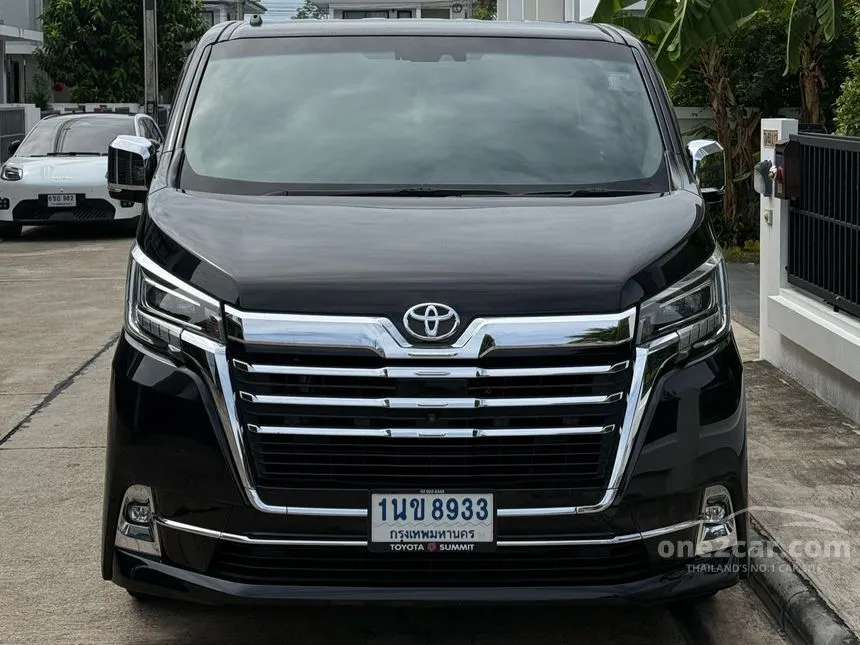 2021 Toyota Majesty Grande Van