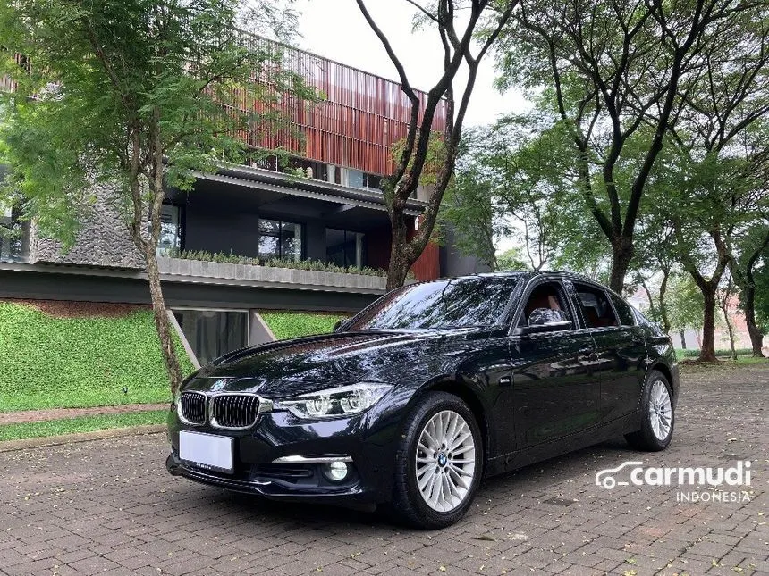 Jual Mobil BMW 320i 2018 Luxury 2.0 di DKI Jakarta Automatic Sedan Hitam Rp 395.000.000