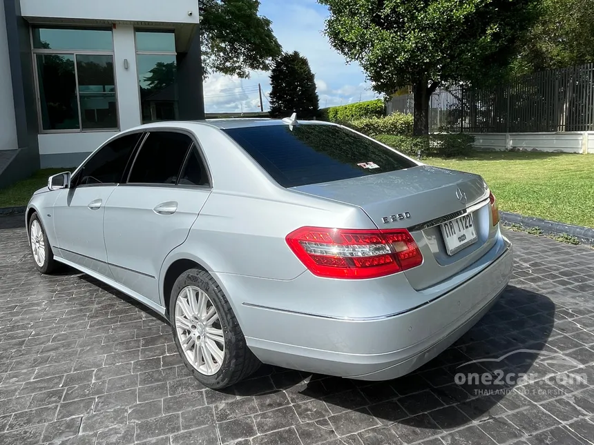 2011 Mercedes-Benz E250 Elegance CDI BlueEFFICIENCY Sedan
