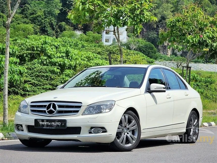 2011 Mercedes-Benz C200 Avantgarde CGI Sedan