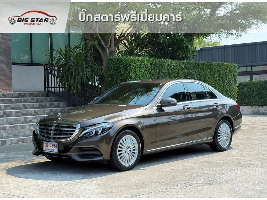 2015 Mercedes-Benz C180 Sedan