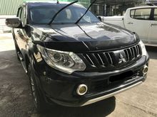 2015 Mitsubishi Triton 2.5 VGT Pickup Truck ONE OWNER