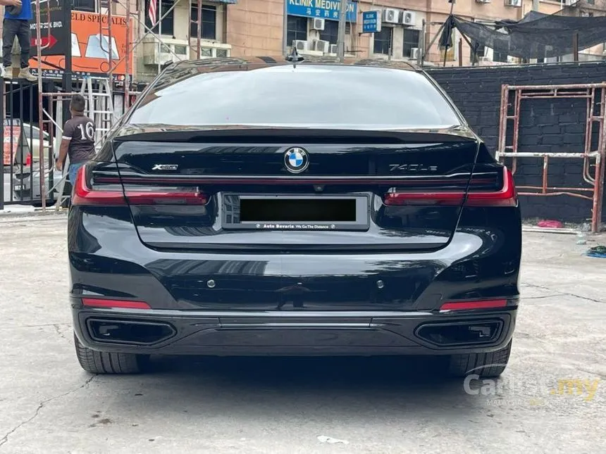 2022 BMW 740Le xDrive M Sport Sedan
