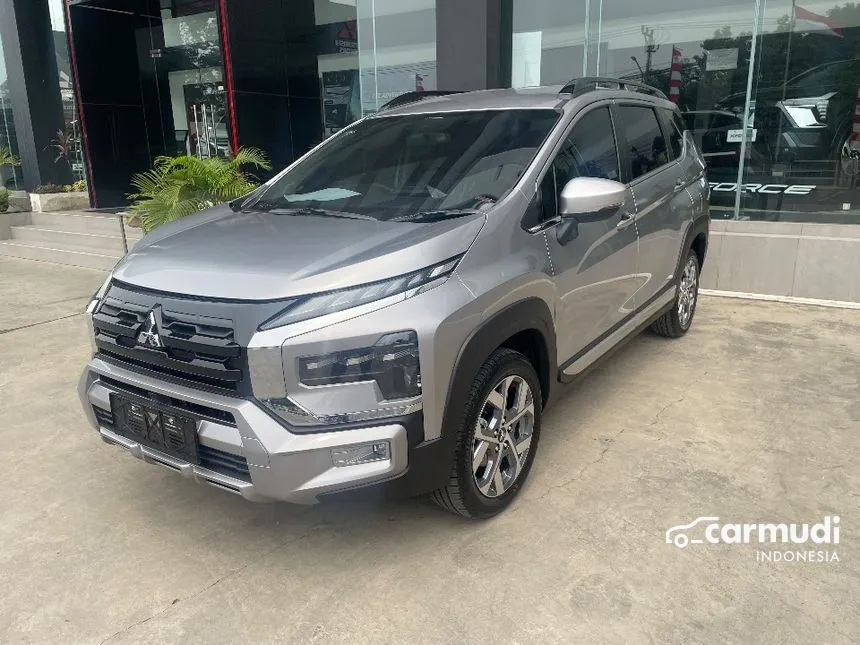 2024 Mitsubishi Xpander CROSS Premium Package Wagon