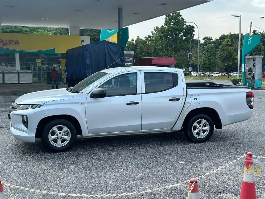 2020 Mitsubishi Triton Quest Dual Cab Pickup Truck