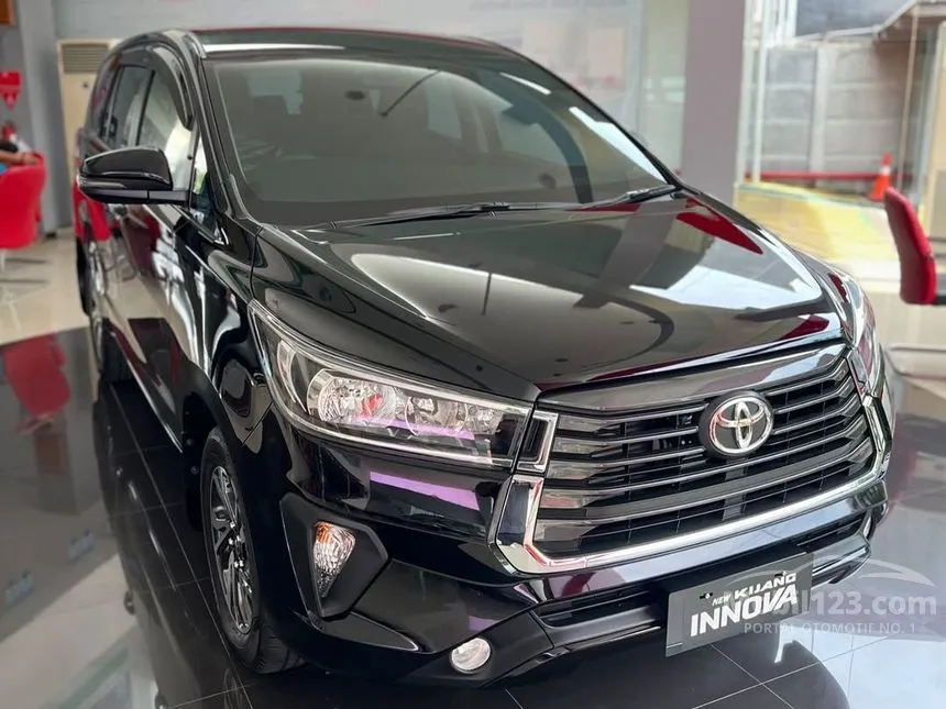 Jual Mobil Toyota Kijang Innova 2025 G 2.4 di Kalimantan Selatan Automatic MPV Hitam Rp 315.000.000
