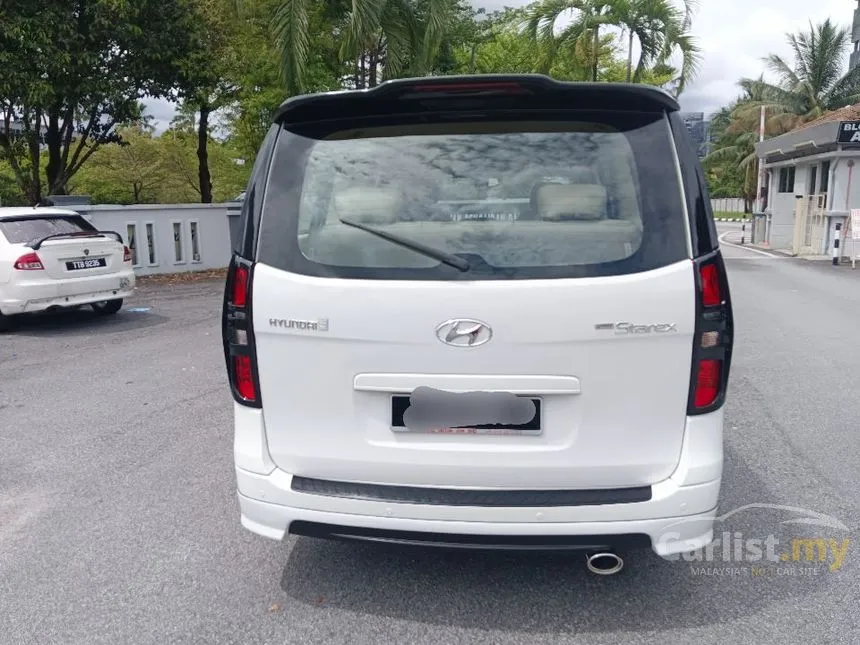 2017 Hyundai Grand Starex Royale MPV