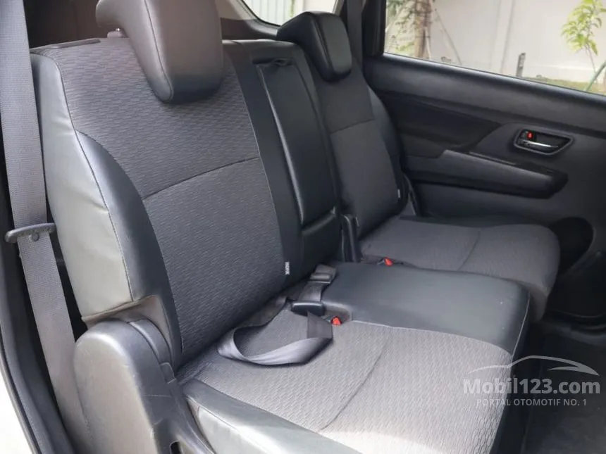 2023 Suzuki XL7 Alpha Hybrid SUV
