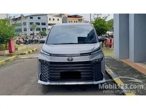 2024 Toyota Voxy 2.0 (Premium Color) MPV
