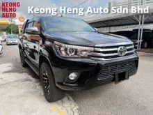 2017 Toyota Hilux 2.8 G Dual Cab Pickup Leather Seat Camera Keyless Entry Push Start Free Warranty
