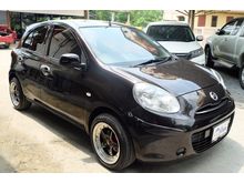 2012 Nissan March 1.2 (ปี 10-16) E Hatchback AT
