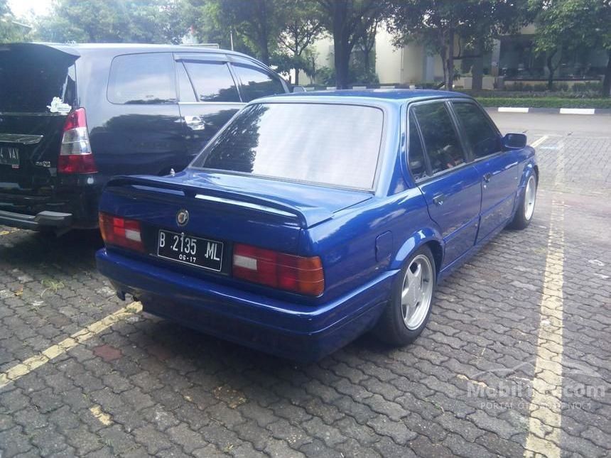 Jual Mobil  BMW  318i 1990  E30 1 8 Sedan  1 8 di DKI Jakarta 