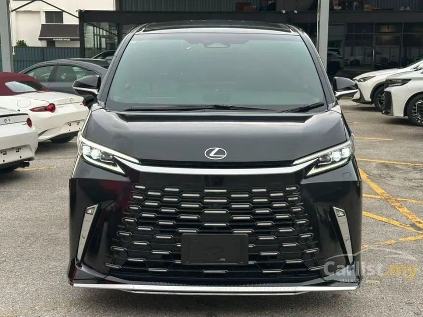 2024 Lexus LM 500h Version L 6 Seater MPV