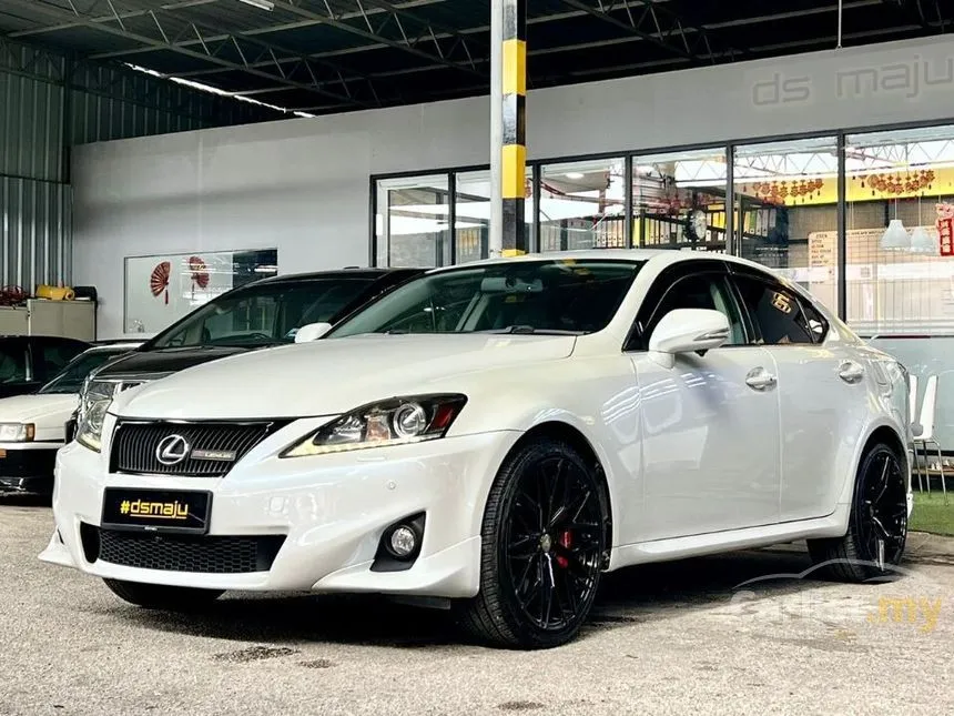 2011 Lexus IS250 Sedan