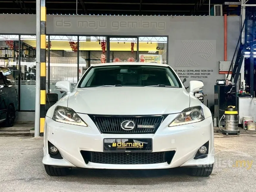 2011 Lexus IS250 Sedan