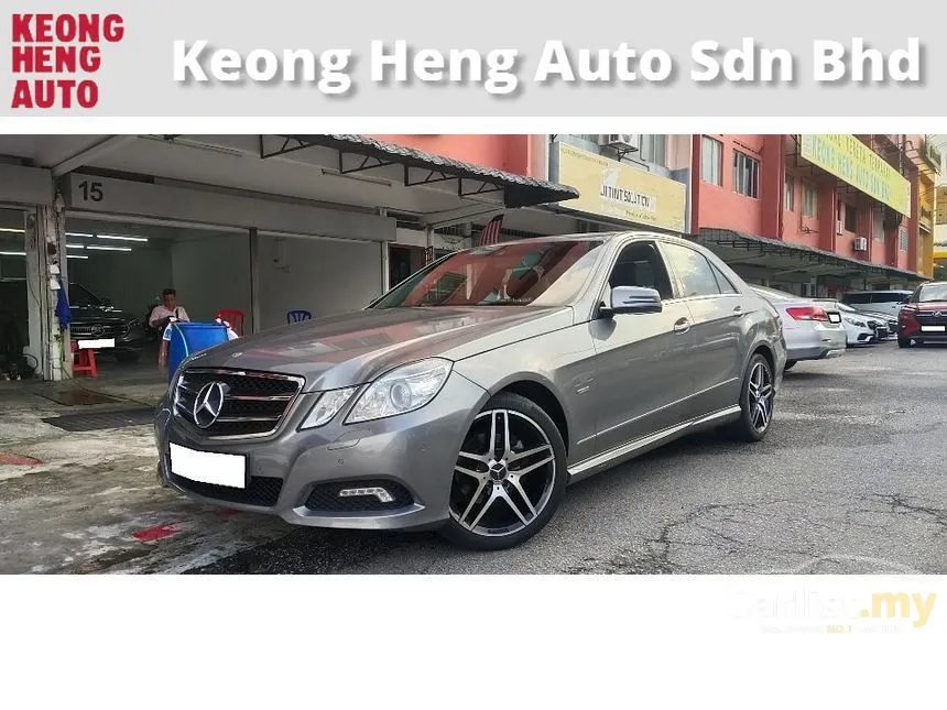 2010 Mercedes-Benz E200 Elegance CGI Sedan