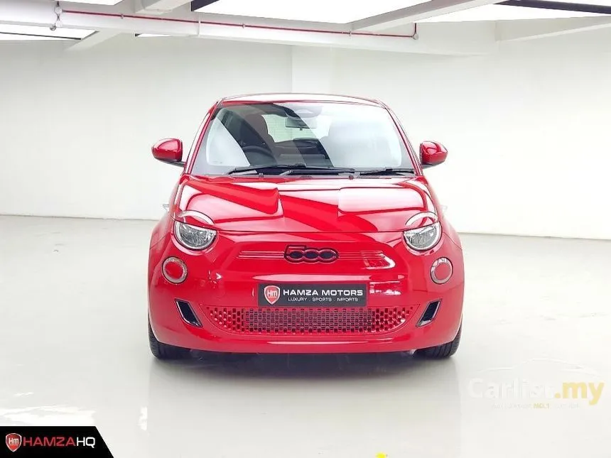 2022 Fiat 500e (RED) Hatchback