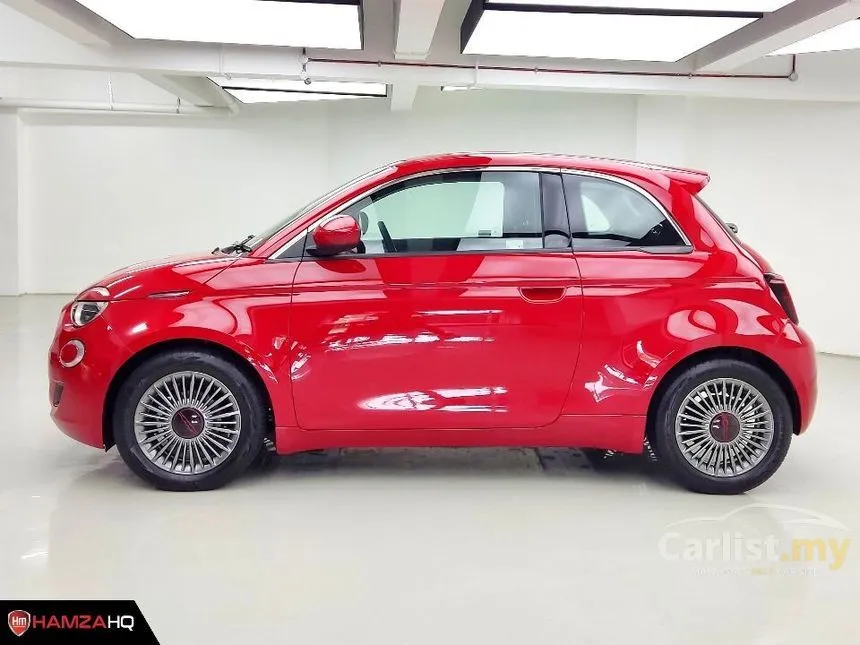 2022 Fiat 500e (RED) Hatchback