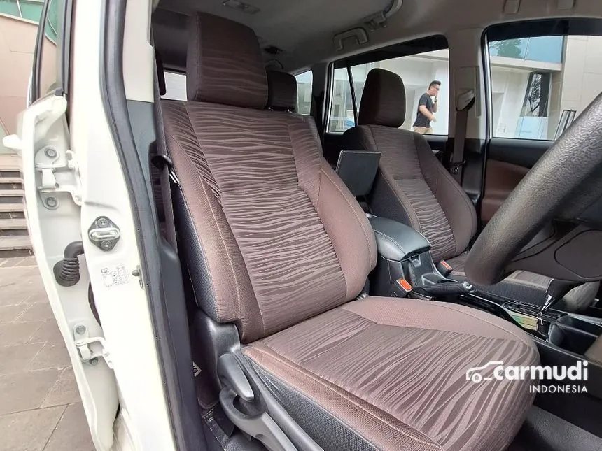 2022 Toyota Kijang Innova V MPV