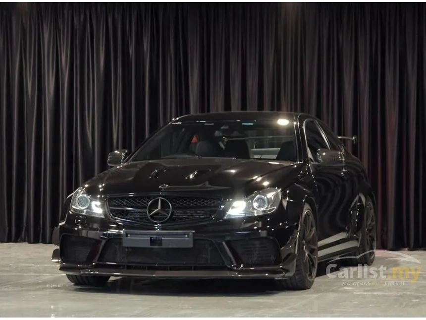 2012 Mercedes-Benz AMG C63 Coupe