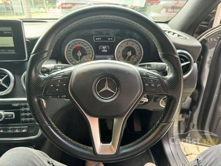 2013 Mercedes-Benz A200 Hatchback