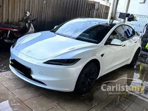 2025 TESLA Model 3 Standard Range Sedan