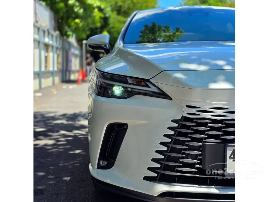 2023 Lexus RX450h+ Luxury SUV