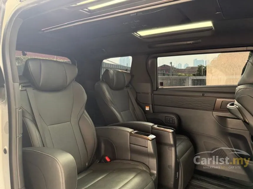 2024 Toyota Alphard Z 7-Seater MPV