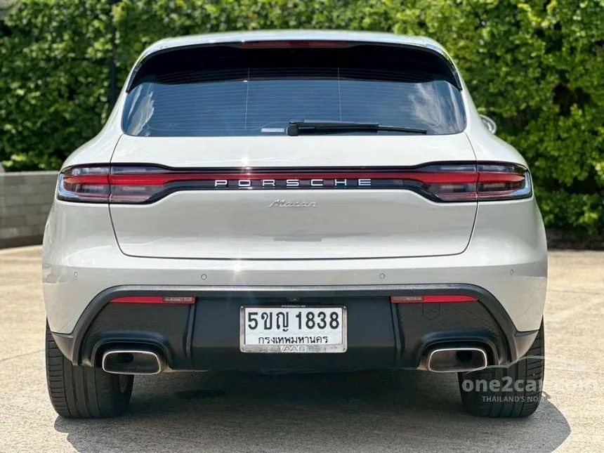 2024 Porsche MACAN SUV