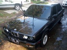 1990 BMW 318i 1.8 1.8 Manual Sedan