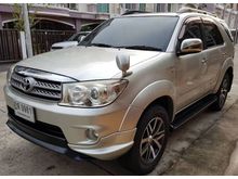 2010 Toyota Fortuner 2.7 (ปี 08-11) V SUV AT