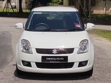 May 2011 SUZUKI SWIFT 1.5i (A) 2nd Generation model, Premier High Spec CKD Local Brand New by SUZUKI MALAYSIA. 1 owner ,Tiptop condition You Buy, We